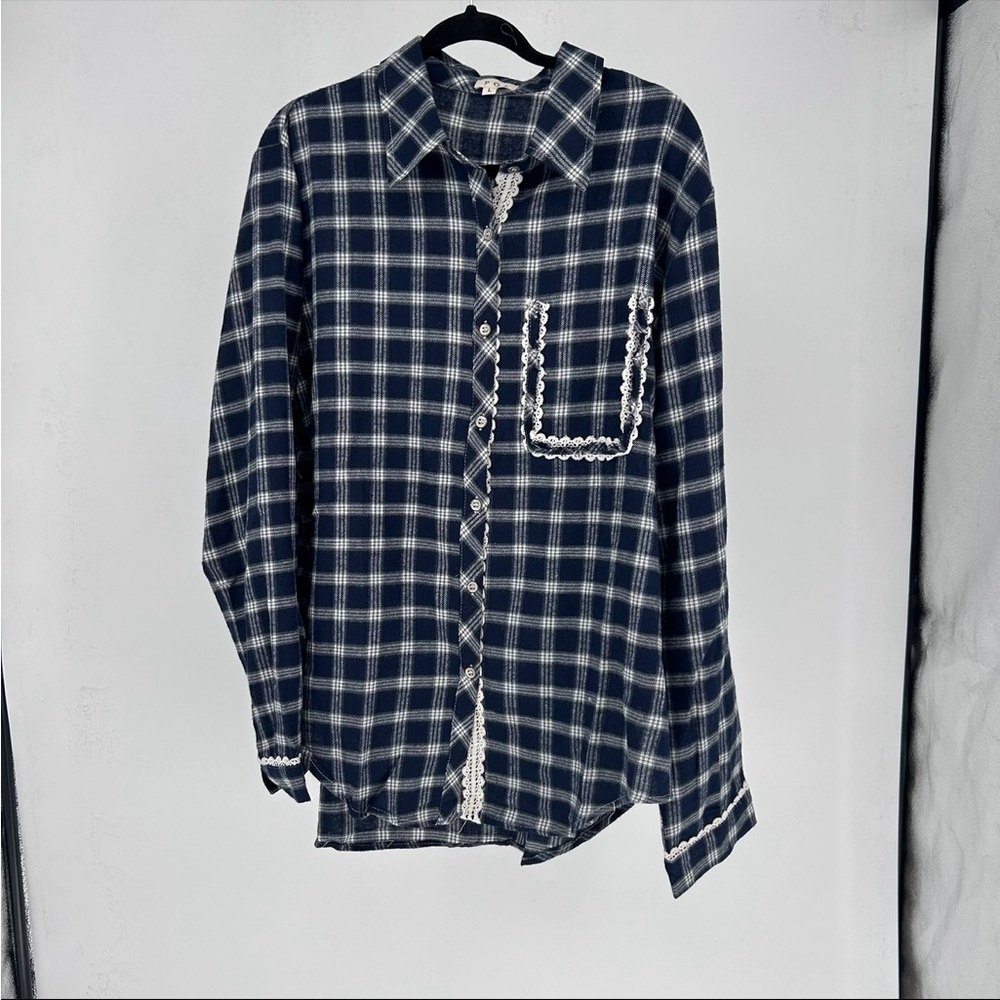 POL Navy Blue Plaid Flannel Button Down Top w/ Crochet Lace Trim Pocket Size S